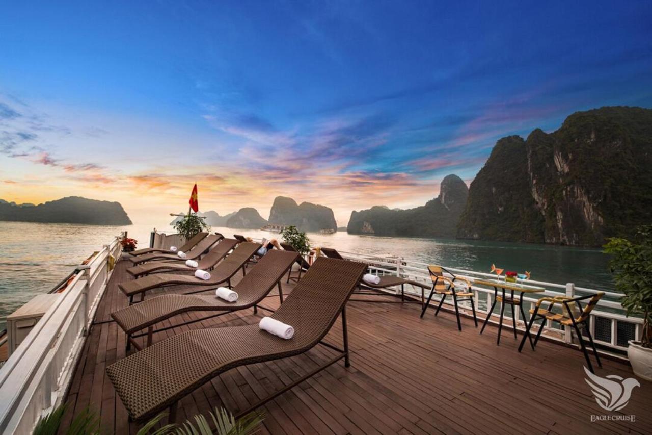 Halong Lavender Cruises Hotel Ха Лонг Екстериор снимка