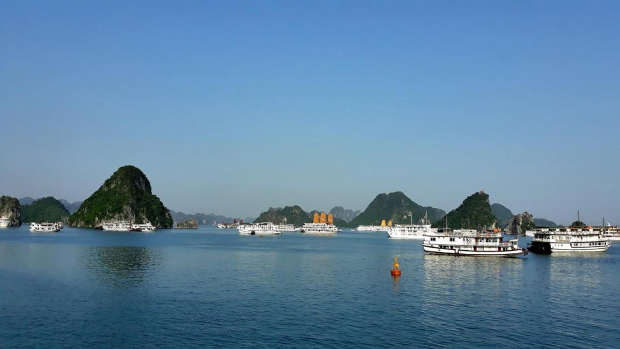 Halong Lavender Cruises Hotel Ха Лонг Екстериор снимка