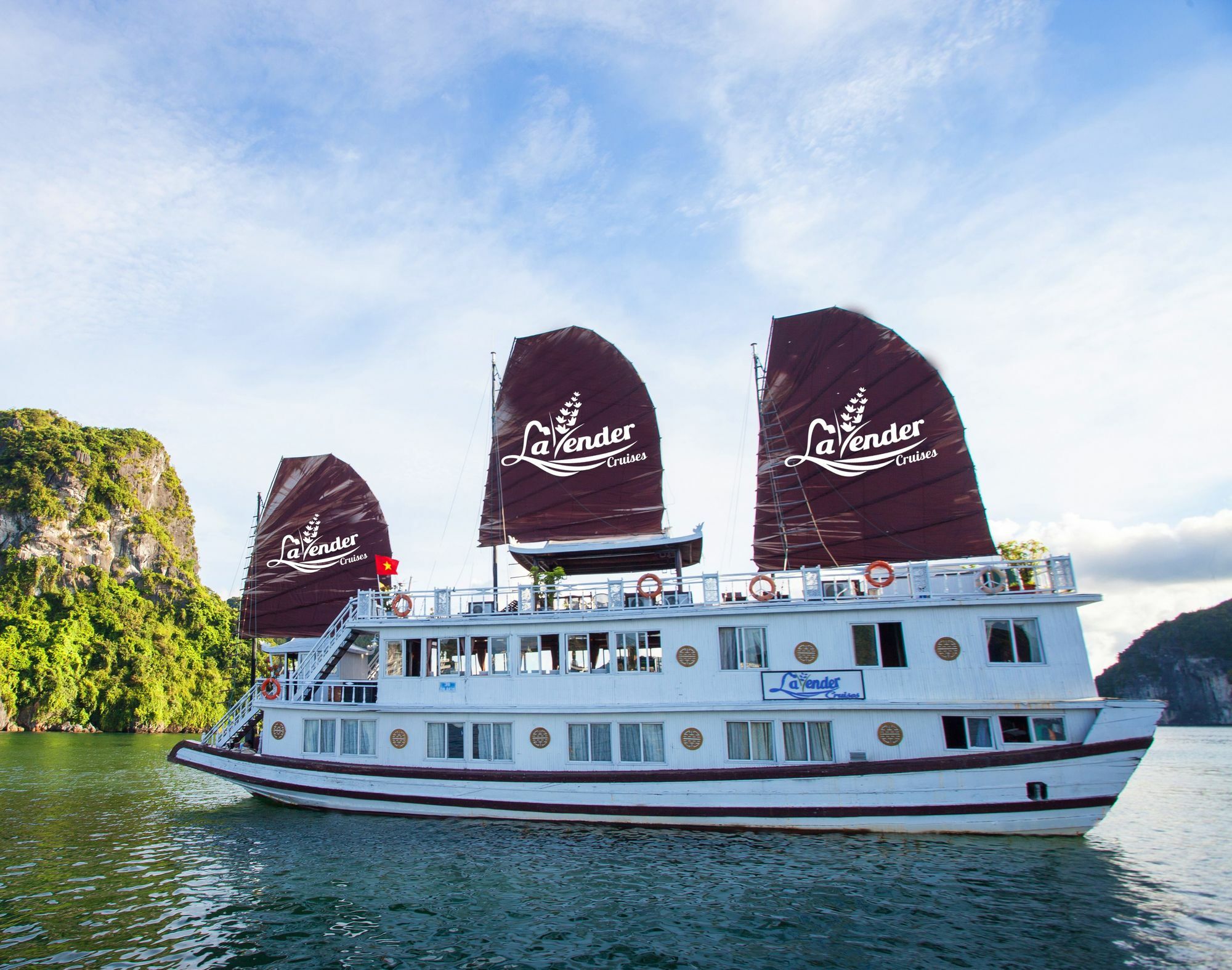 Halong Lavender Cruises Hotel Ха Лонг Екстериор снимка