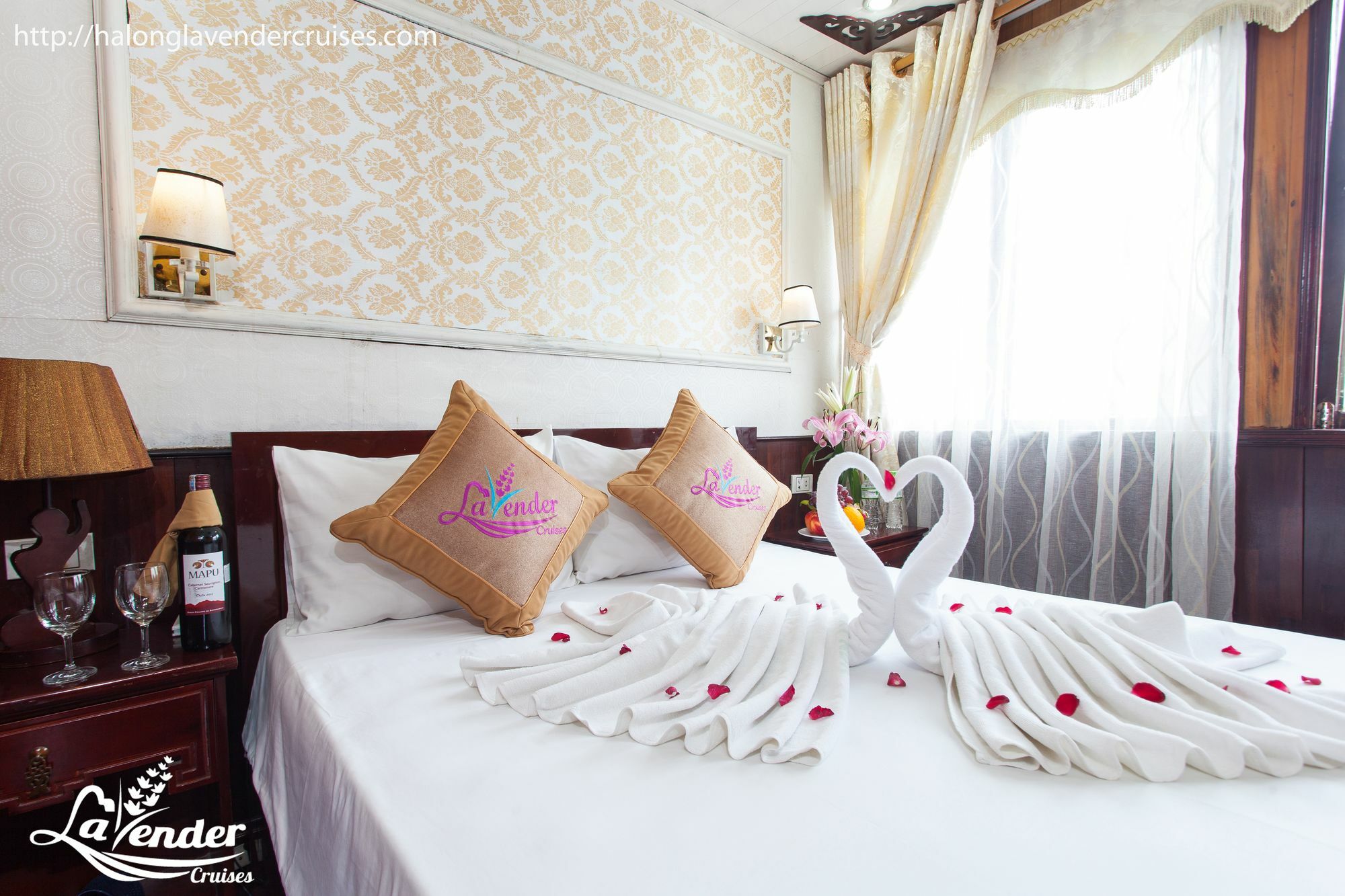 Halong Lavender Cruises Hotel Ха Лонг Екстериор снимка