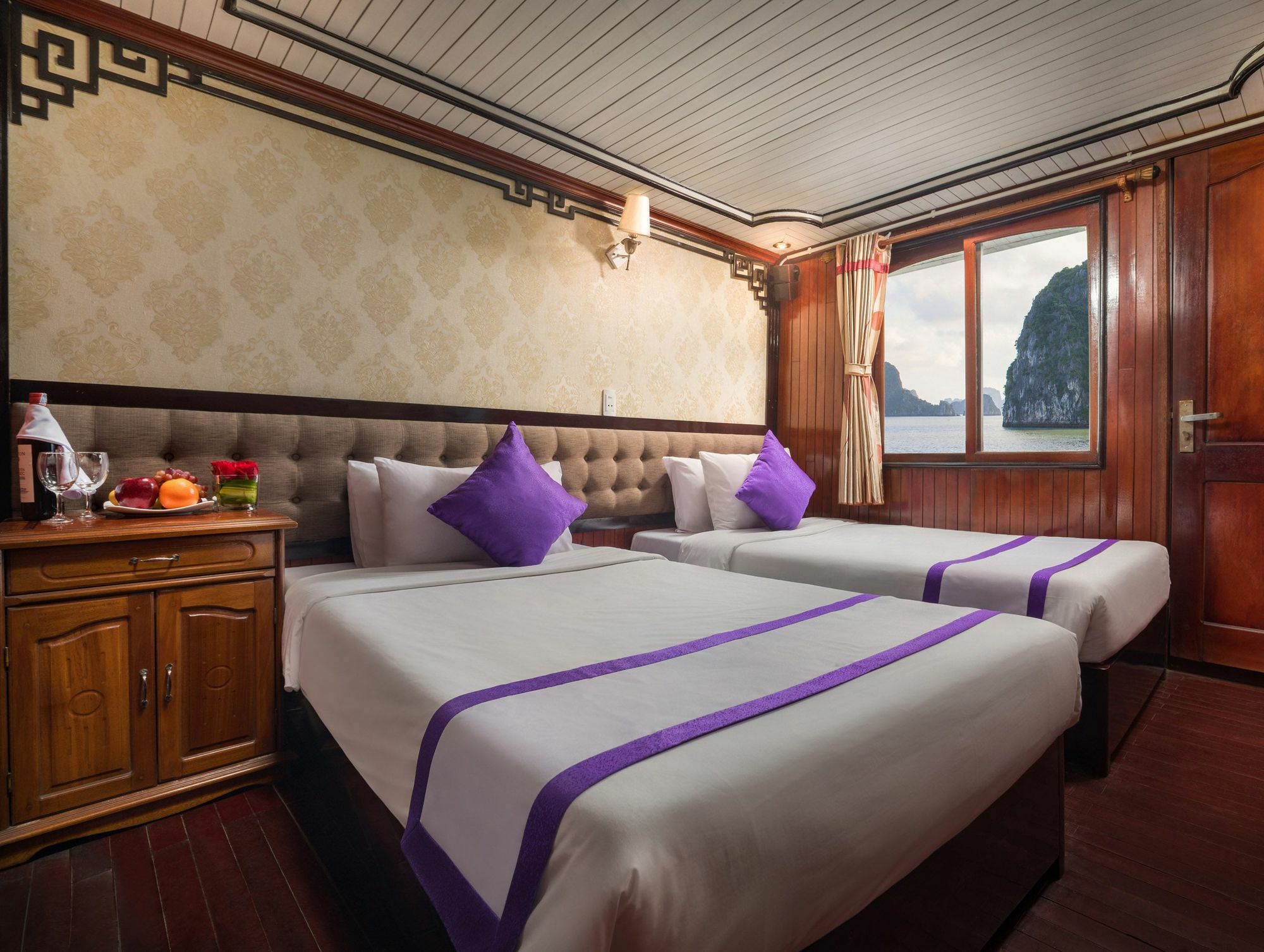 Halong Lavender Cruises Hotel Ха Лонг Екстериор снимка